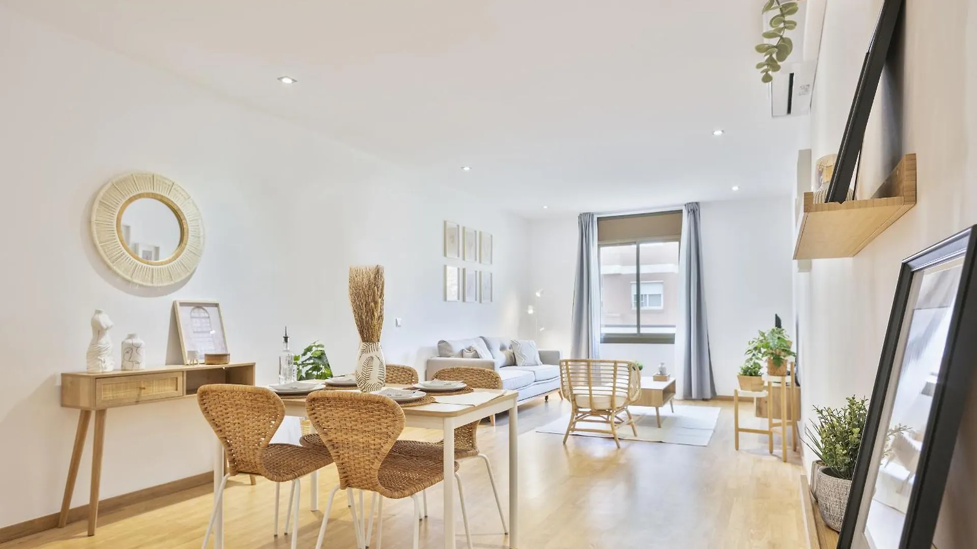 Ola Living Consell De Cent Apartment Barcelona Spain