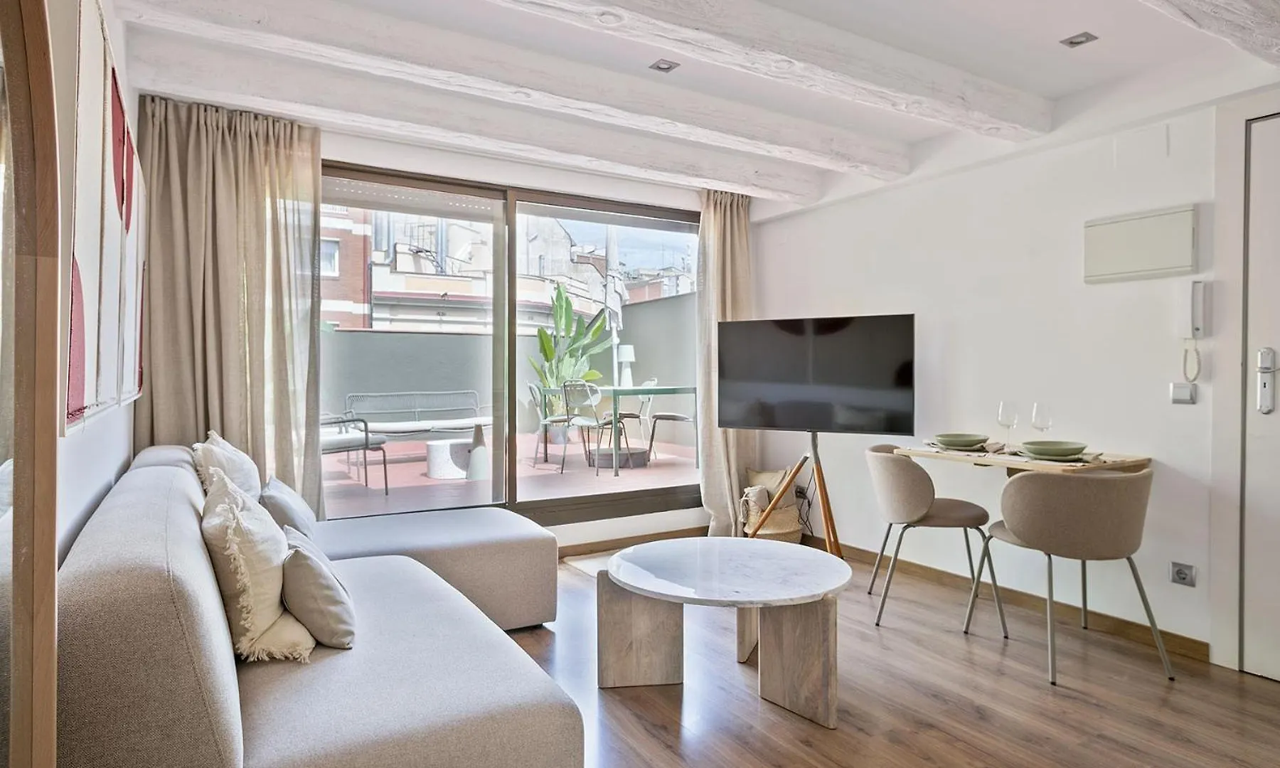 Ola Living Consell De Cent Apartment Barcelona